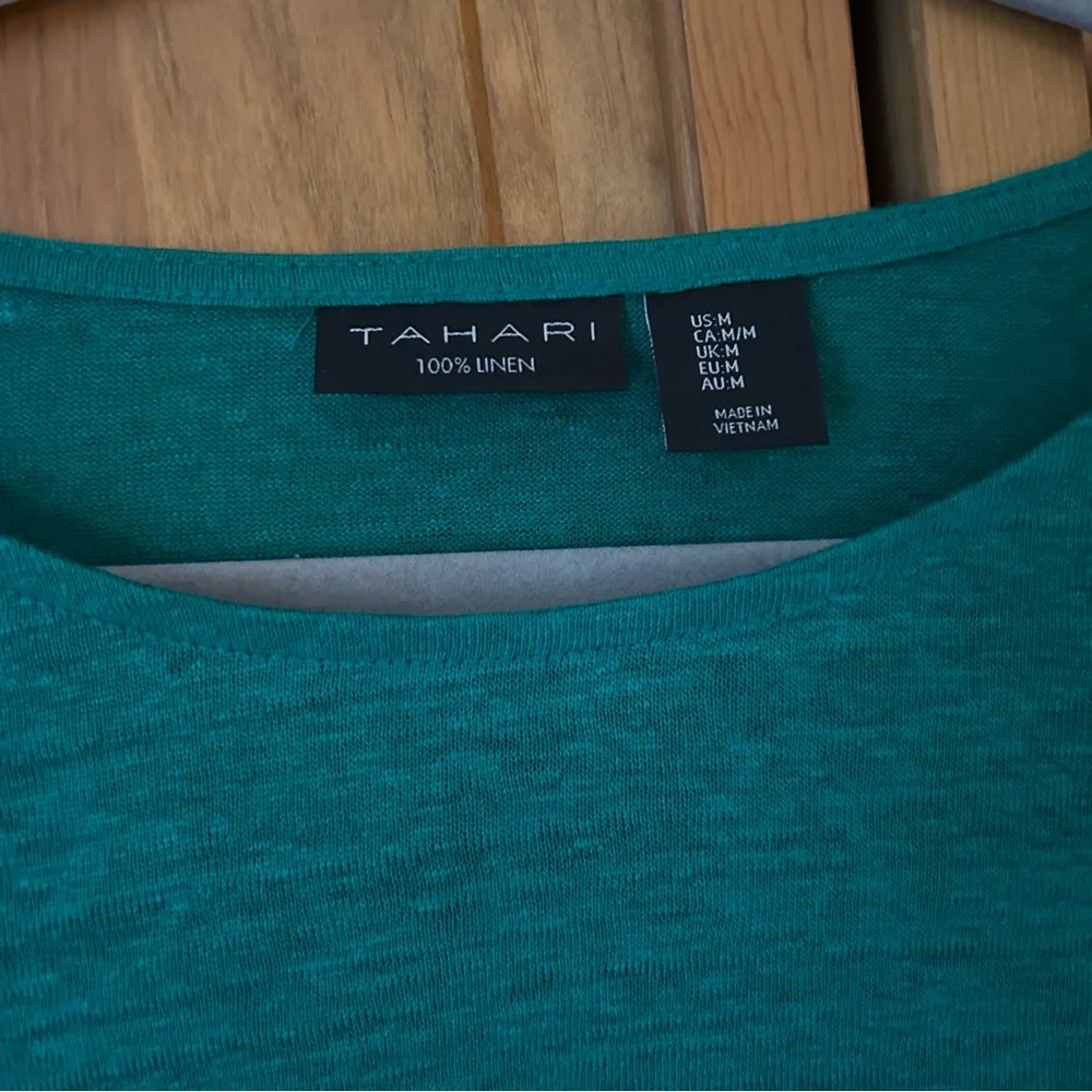 Tahari green Women's Blouse - Picture 2 of 2